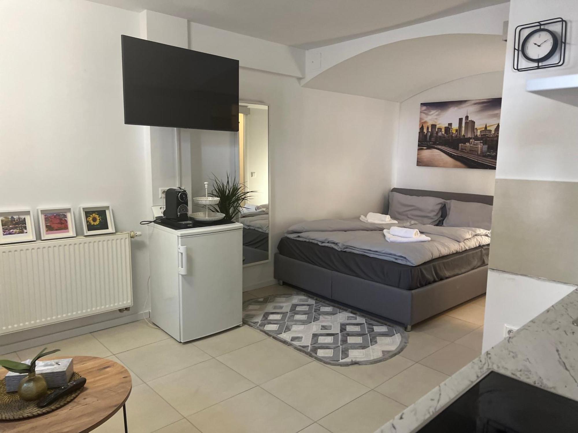 Hilde Apartments Rheinhausen Exterior foto